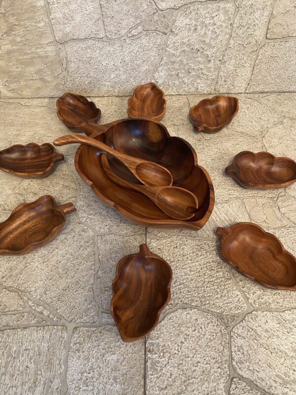 Monkey Pod Salad Serving Set RARE Large Salad Platter w/8 Serving Bowls - Image 4