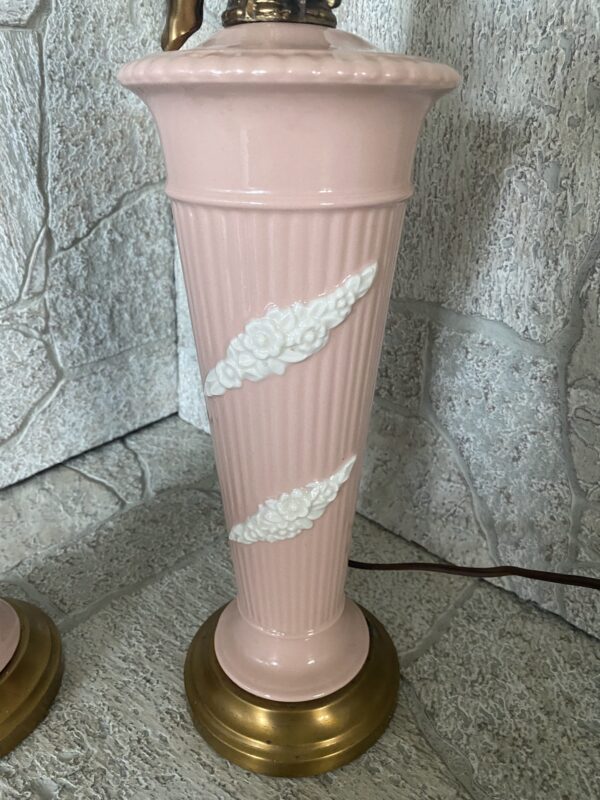Pink Porcelain Ceramic Cherub Lamp Pair / Hollywood Regency Pink Ceramic - Image 4