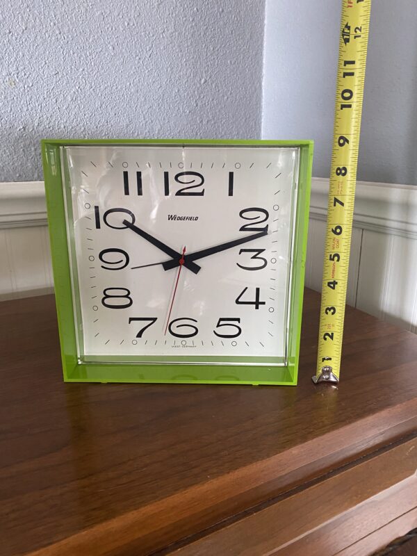 Vintage Wedgefield Cube Clock / West Germany Lime Green Mod Cube Clock/ 60s Mod - Image 10