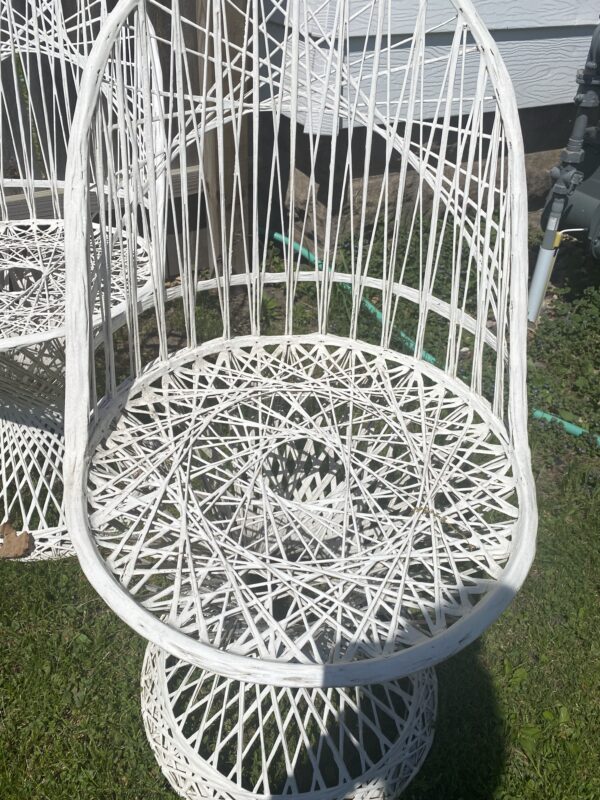 Russell Woodard Spun Fiberglass Chairs - Image 7