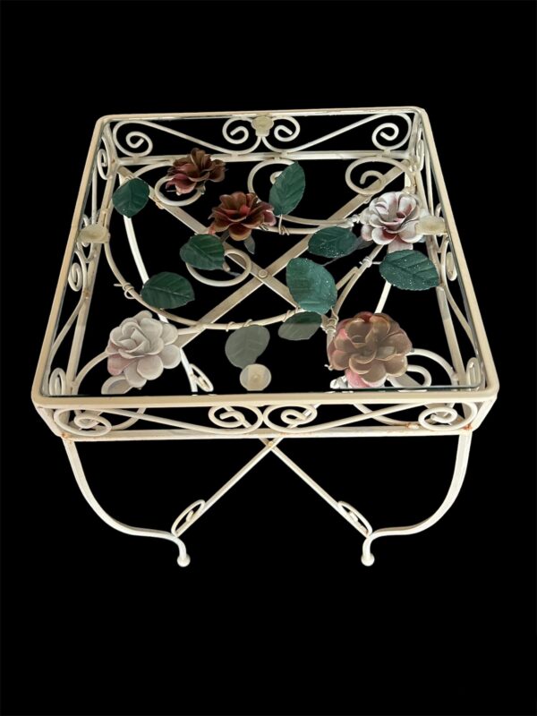 Vintage Italian Tole Side Table / Italian Metal Floral and Leaf Accent Table - Image 9