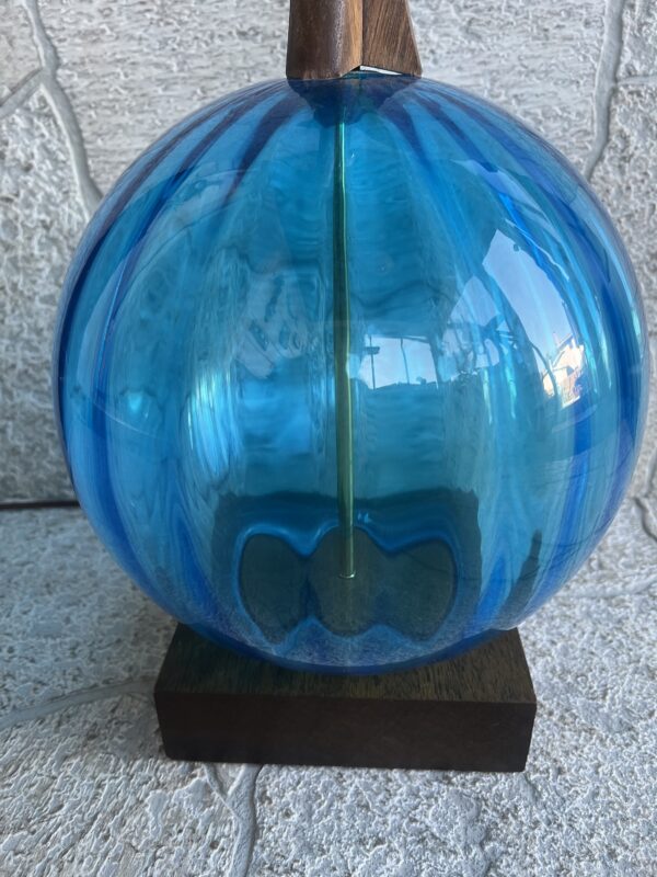 Vintage Blue Glass & Teak Table Lamp – Mid-Century Modern Lighting - Image 4
